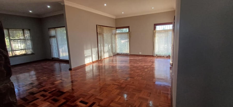 4 Bedroom Property for Sale in Bothasrus Eastern Cape